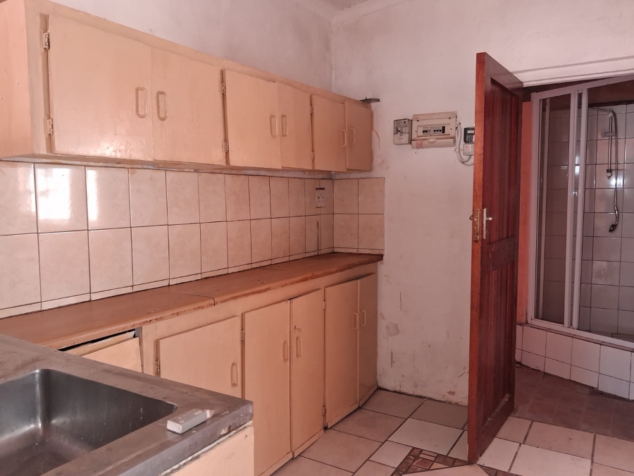 To Let 1 Bedroom Property for Rent in Summerpride Eastern Cape